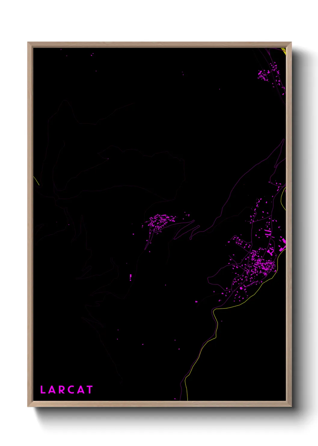 Une affiche de carte sur Larcat