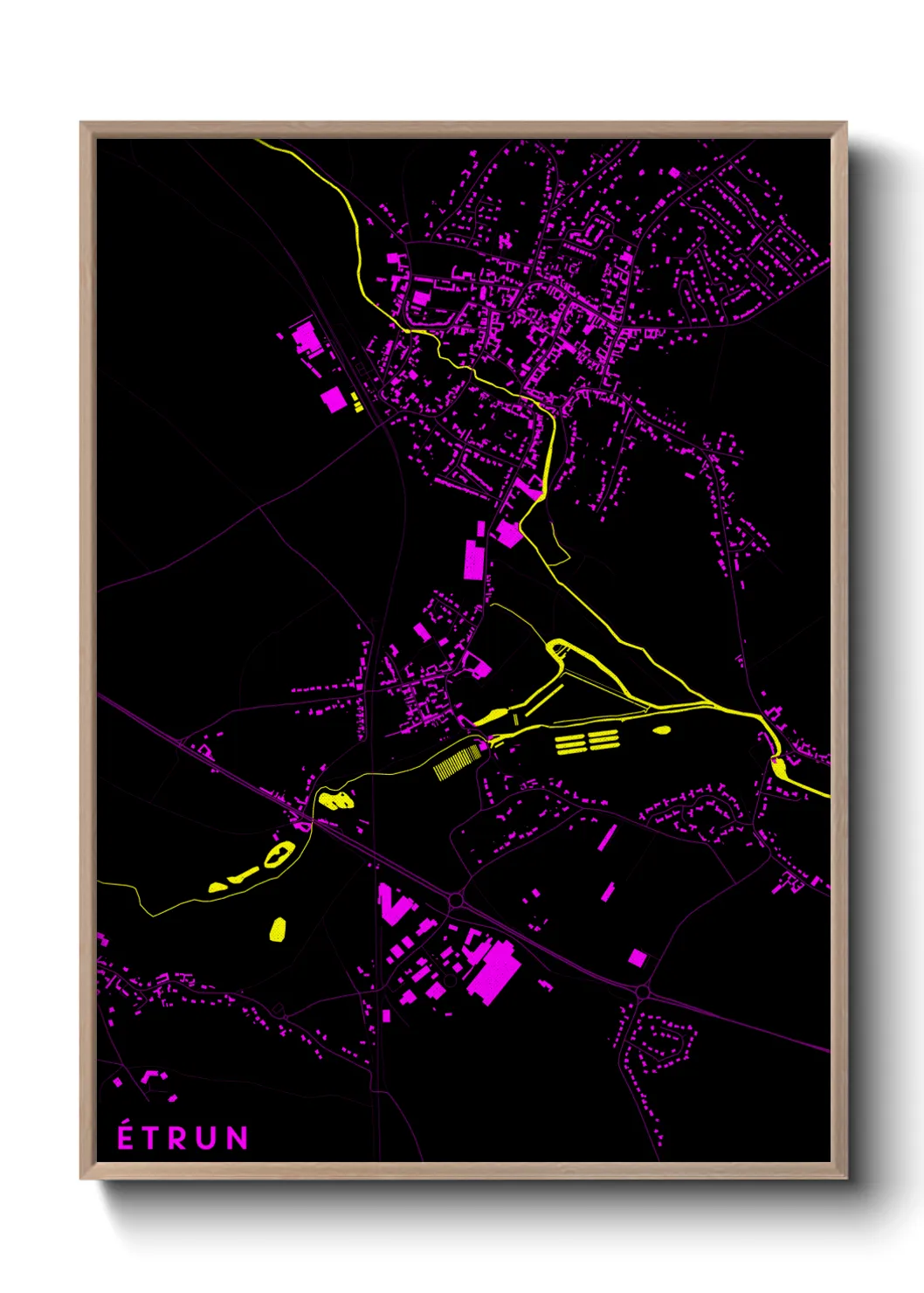 Une affiche de carte sur Étrun