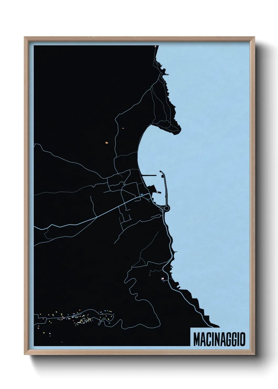 Une affiche de carte sur Macinaggio